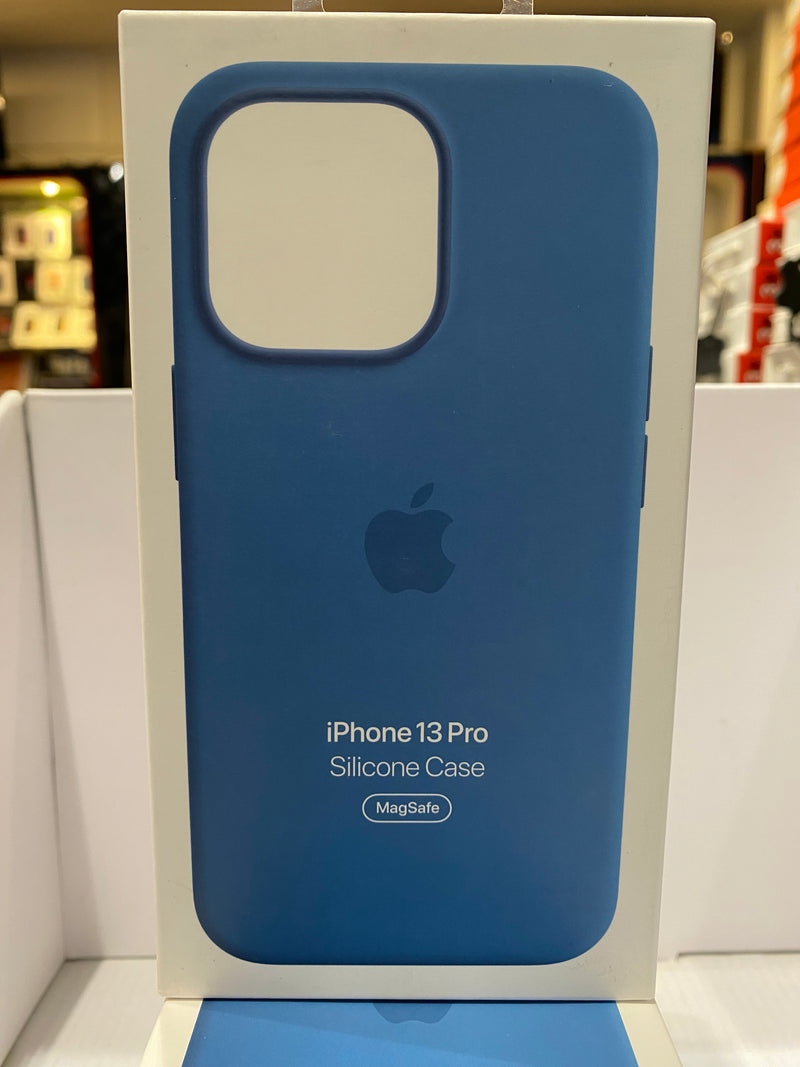 Apple iPhone 13 Pro Silicone Case MagSafe Genuine