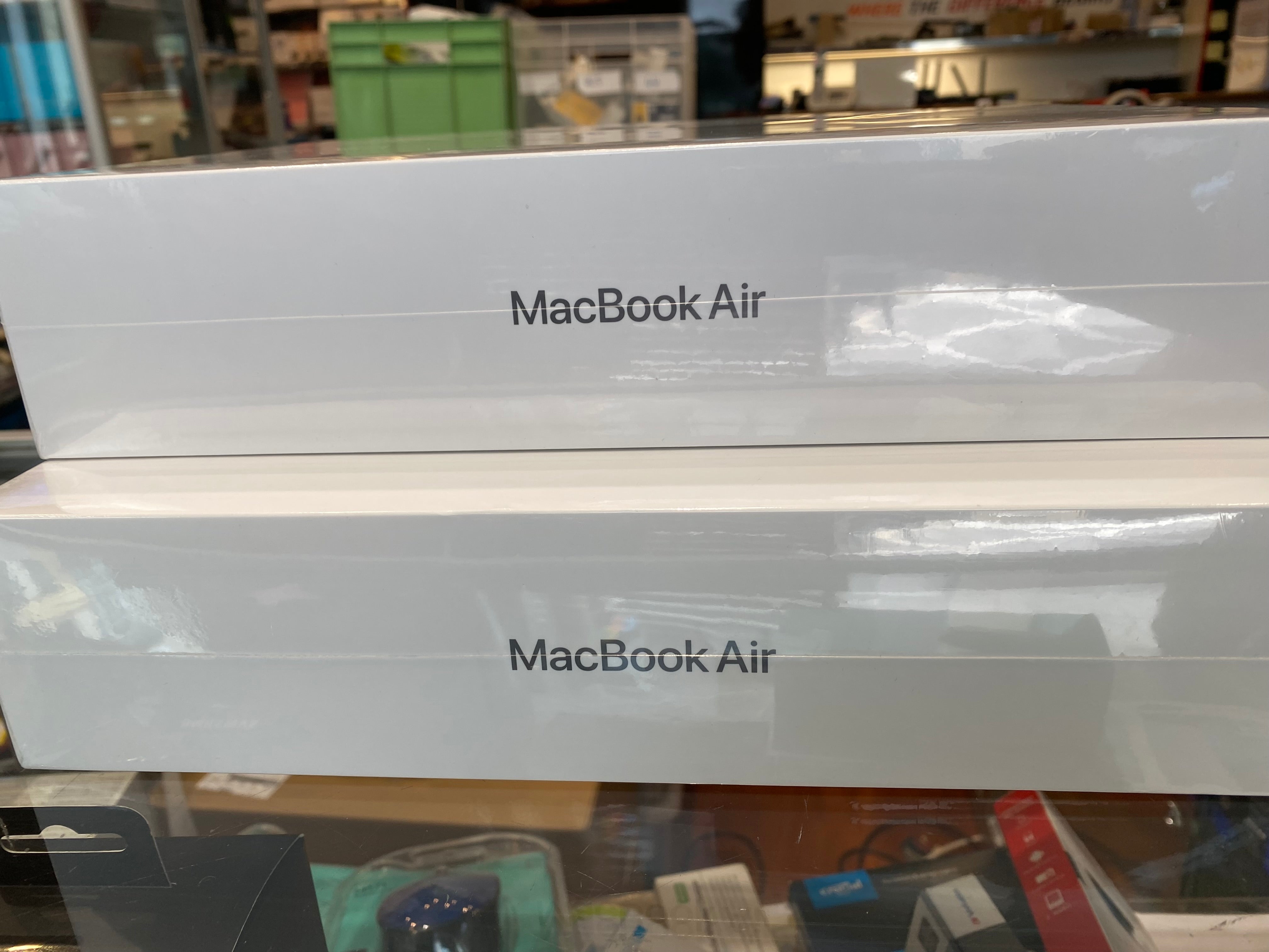 Apple MacBook Air 13-inch with M1 Chip