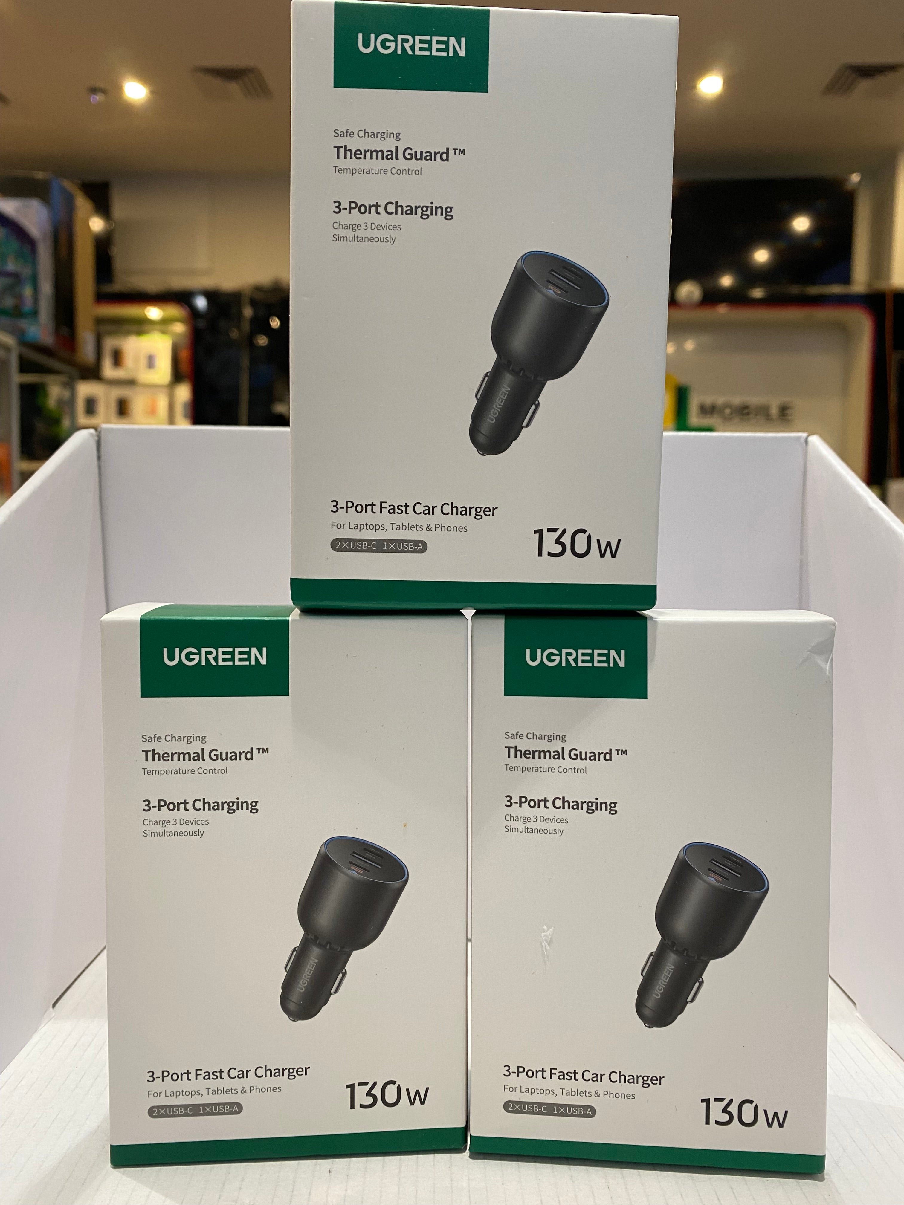 UGREEN 130W 3 Ports Car Charger (USB A, C)