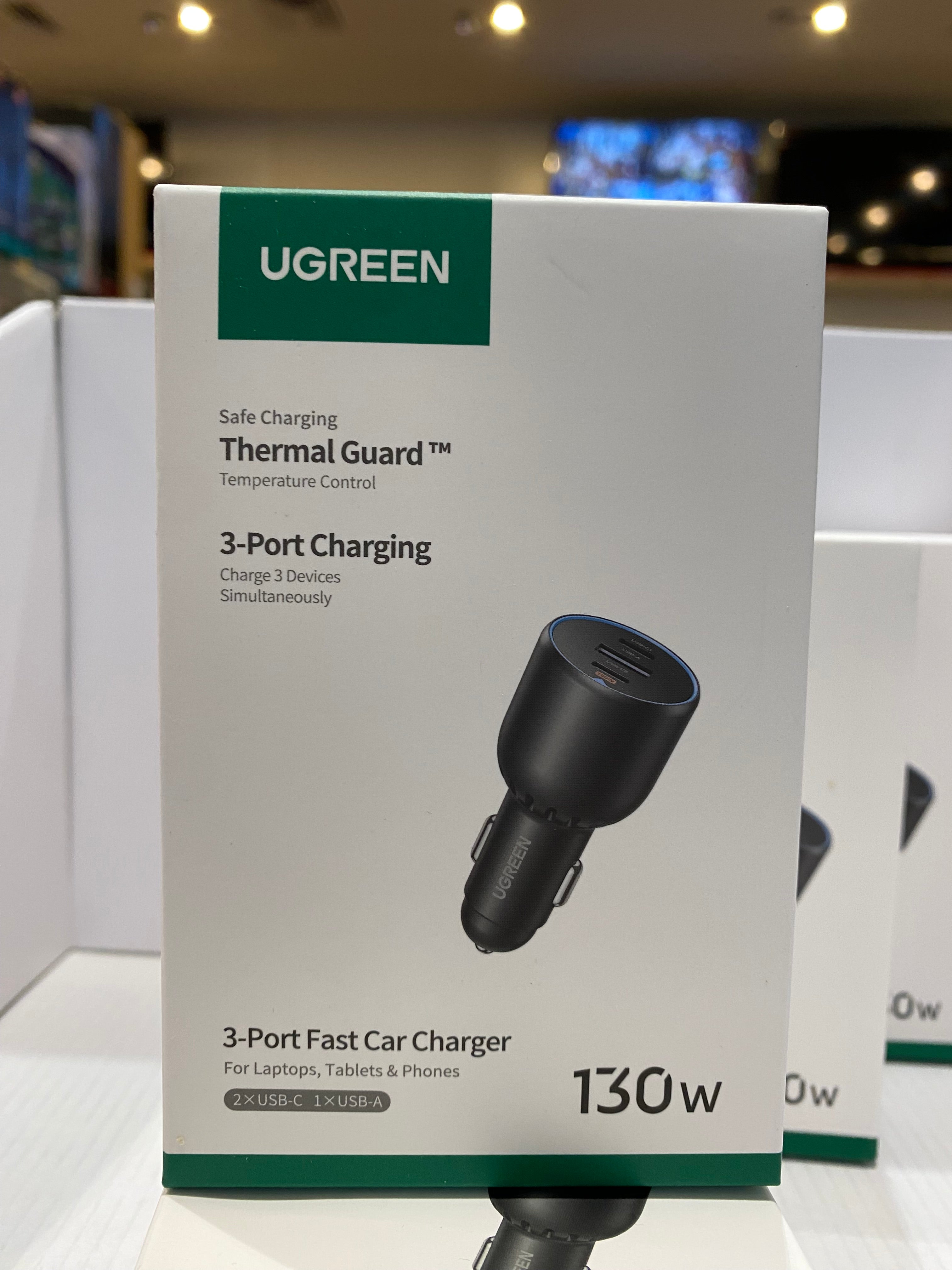 UGREEN 130W 3 Ports Car Charger (USB A, C)