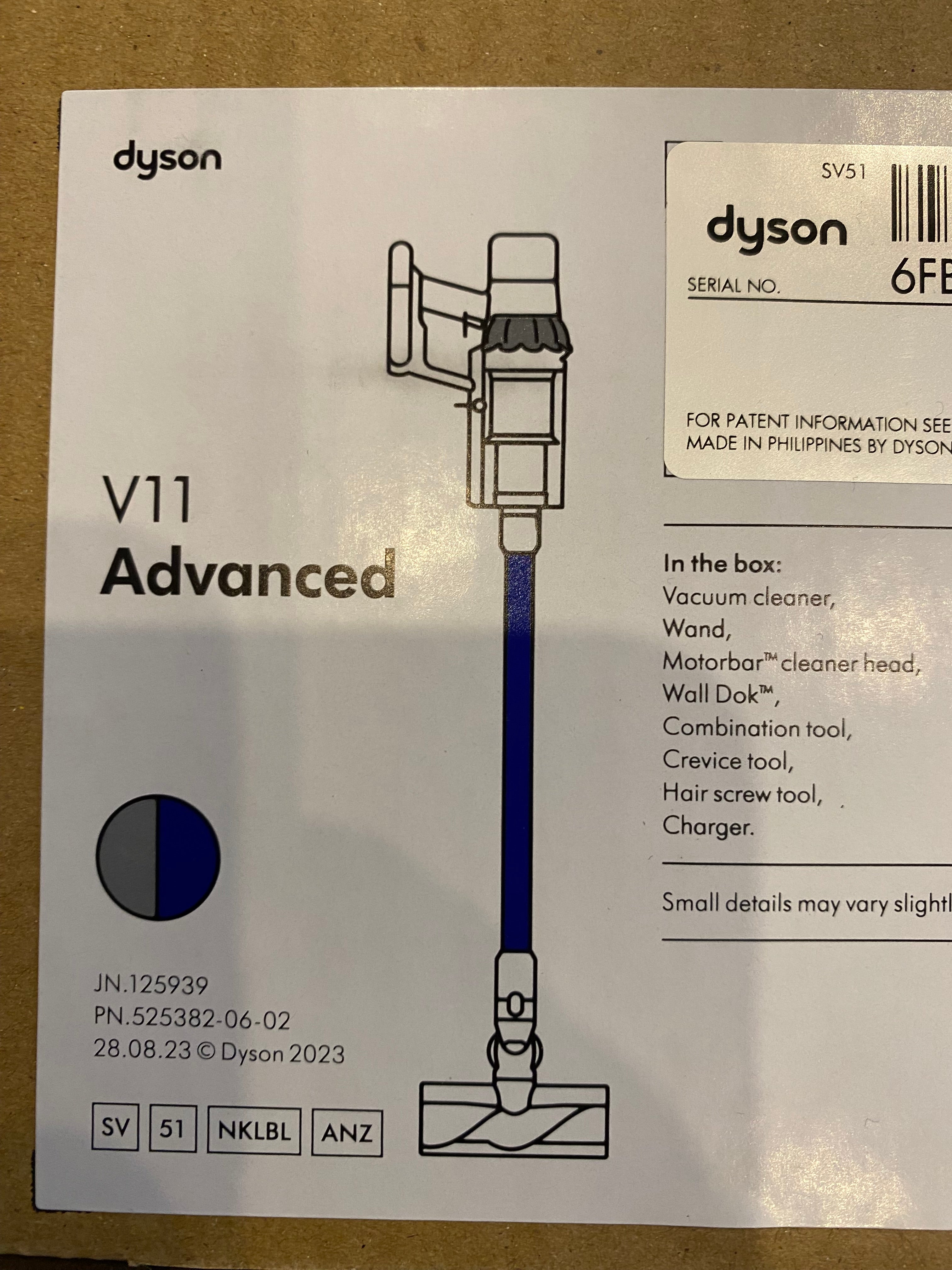 Dyson V11  Advanced Stick Vacuum
