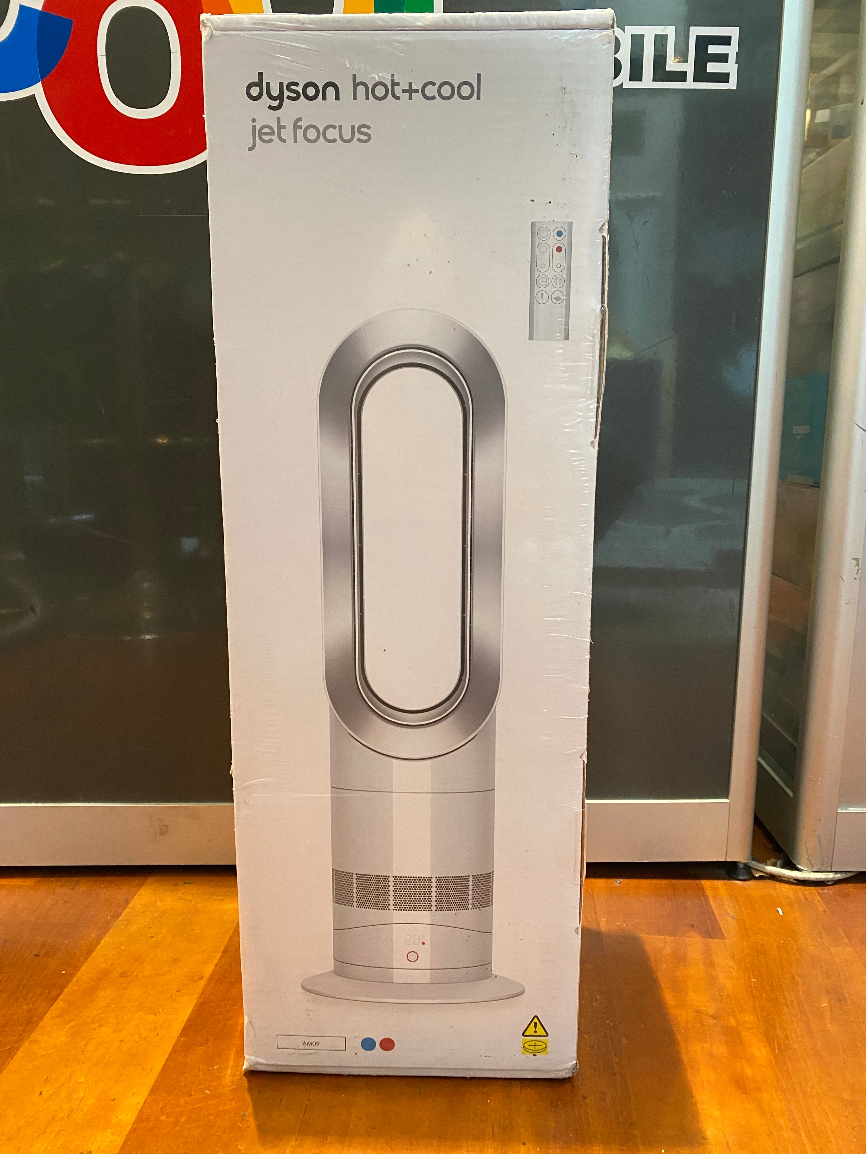 Dyson Hot+Cool™ Jet Focus fan heater (AM09} White/Silver