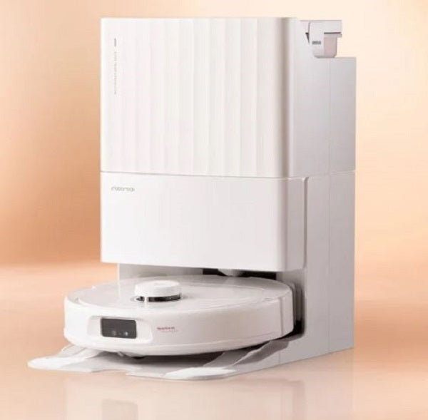 Roborock Qrevo MaxV Robot Vacuum Cleaner White