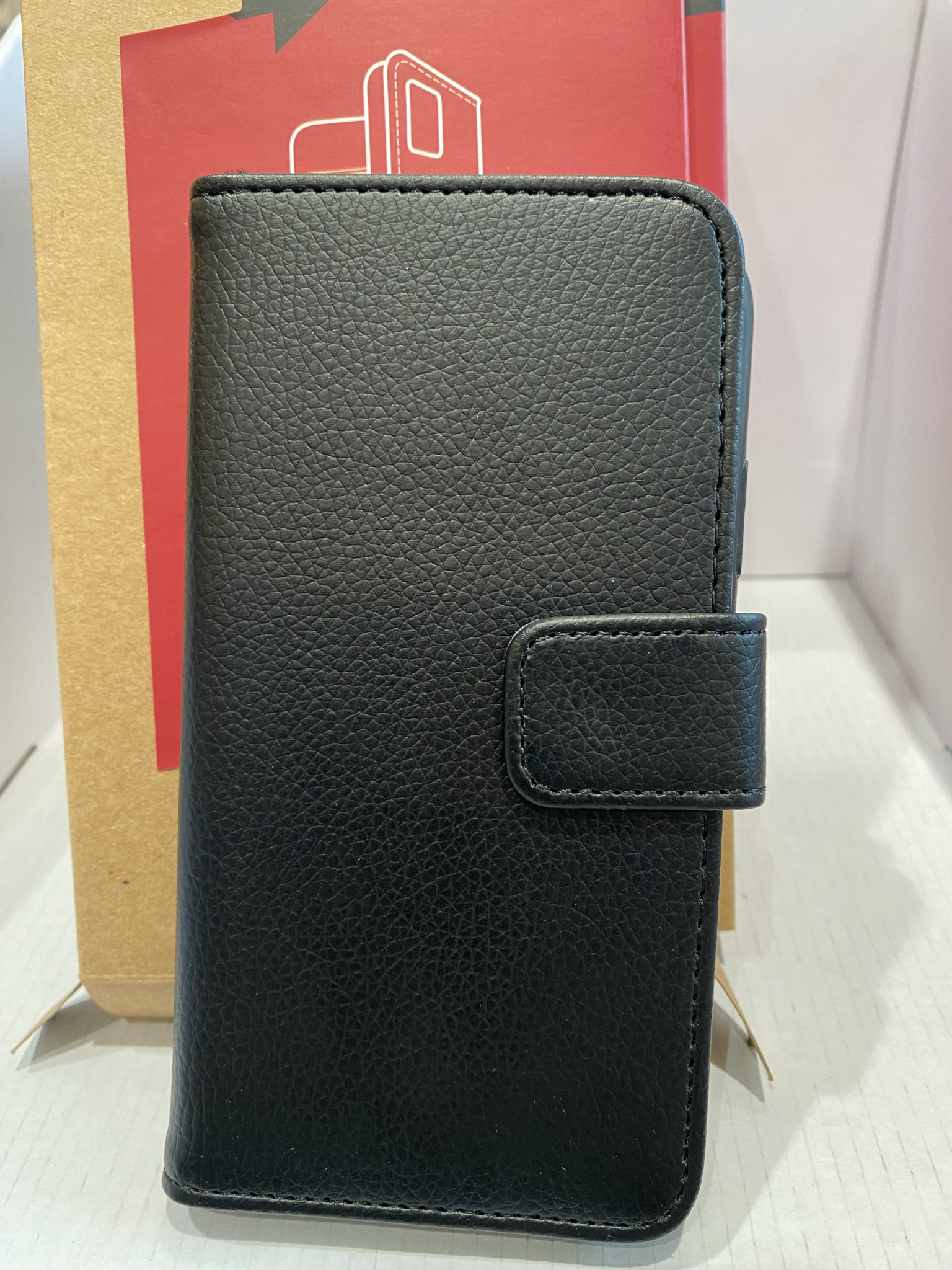 Good2Go Apple iPhone 11 / XR 2 in 1 Black Wallet Case